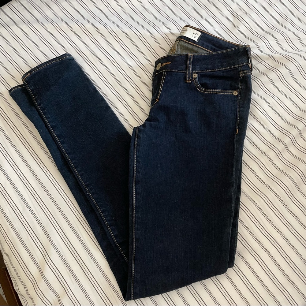 Women Low-Rise Denim